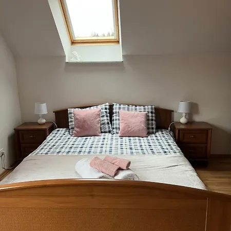 Lesny Zdroj بيت للعطل *